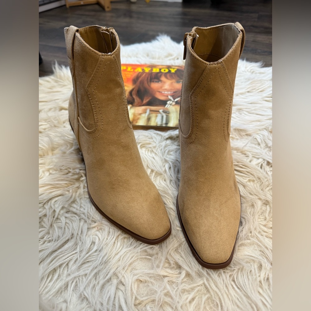 Booties - Picture 4 of 7